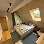 Szlak By Trafil بيت للعطل